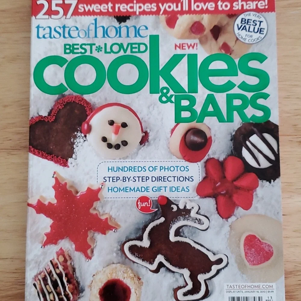 257 Cookies and Bars Cookbook 2010
